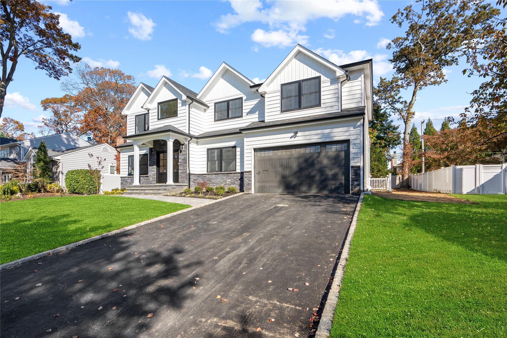 1 Newport Drive, Plainview, New York image 2
