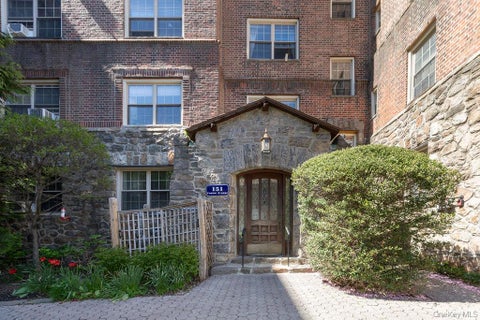 Homes For Sale - 151 Centre Avenue Ave #4B<br/> New Rochelle, NY 10805