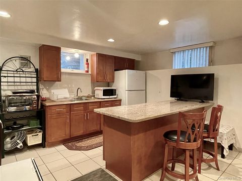 169 Old Mamaroneck Avenue B1 White Plains NY 10605