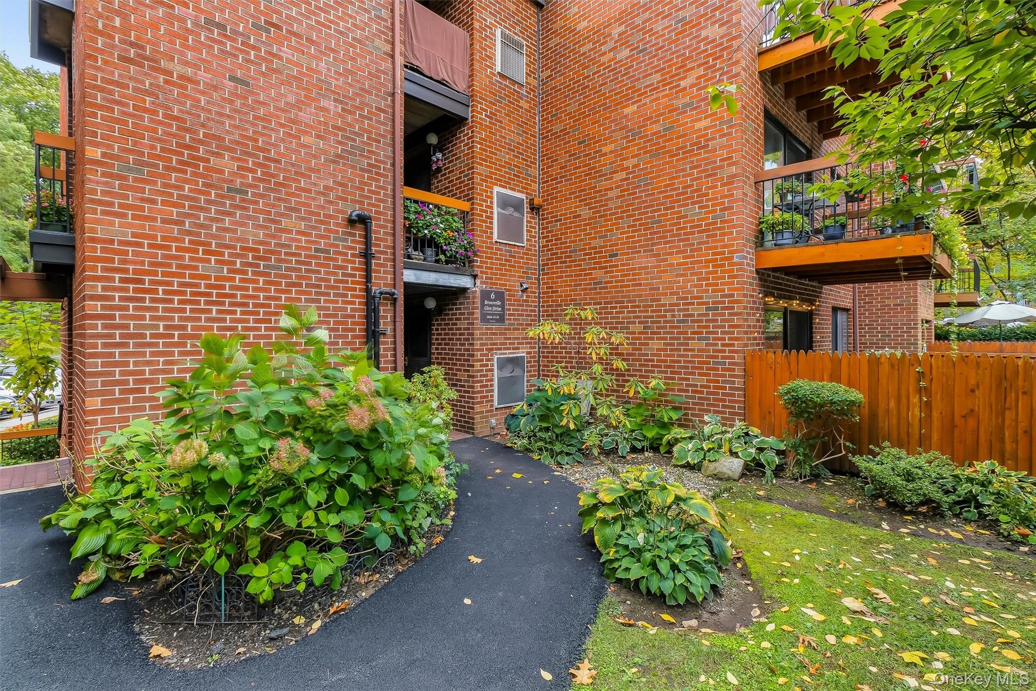 6 Bronxville Glen Drive Bldg 1-15