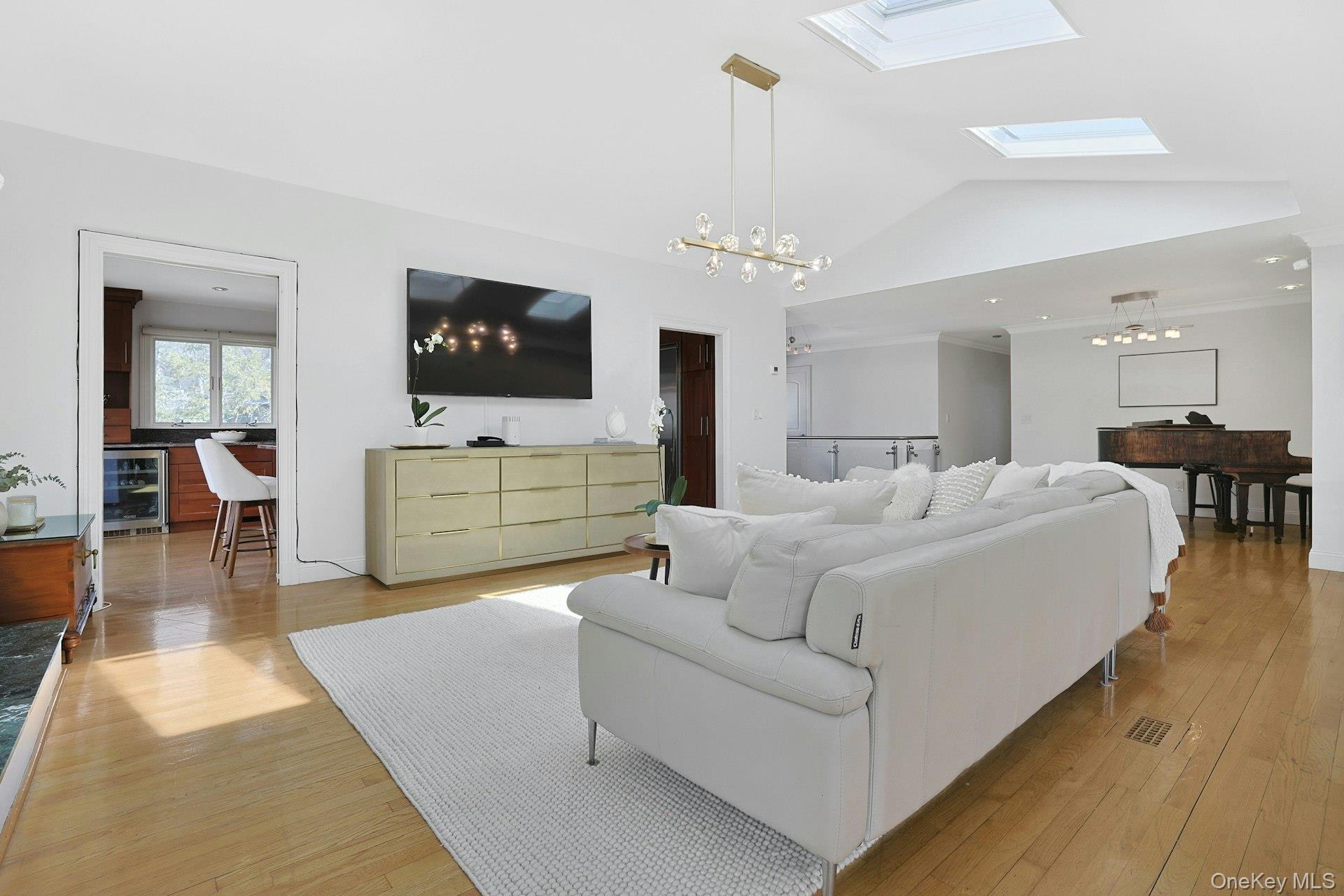 45 Sprain Valley Road