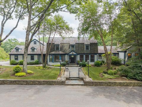 4 Clock Tower Lane Old Westbury NY 11568