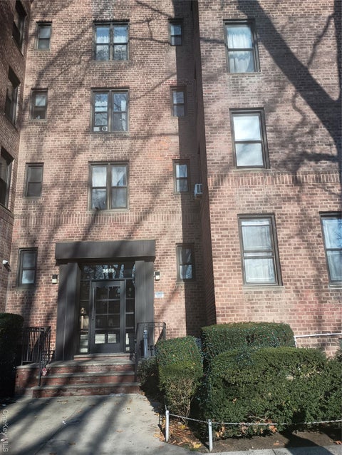Homes For Sale - 3655 Shore Parkway #4C<br/> Brooklyn, NY 11235