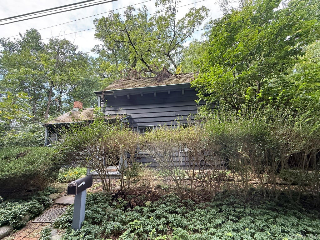 Photo of 240 Kings Highway, Orangeburg, NY 10962 (MLS # 1063749)