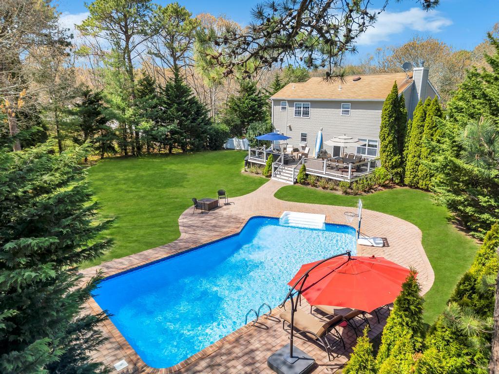 Deborah Drive, Westhampton Beach, Hamptons, NY - 4 Bedrooms  
3 Bathrooms - 