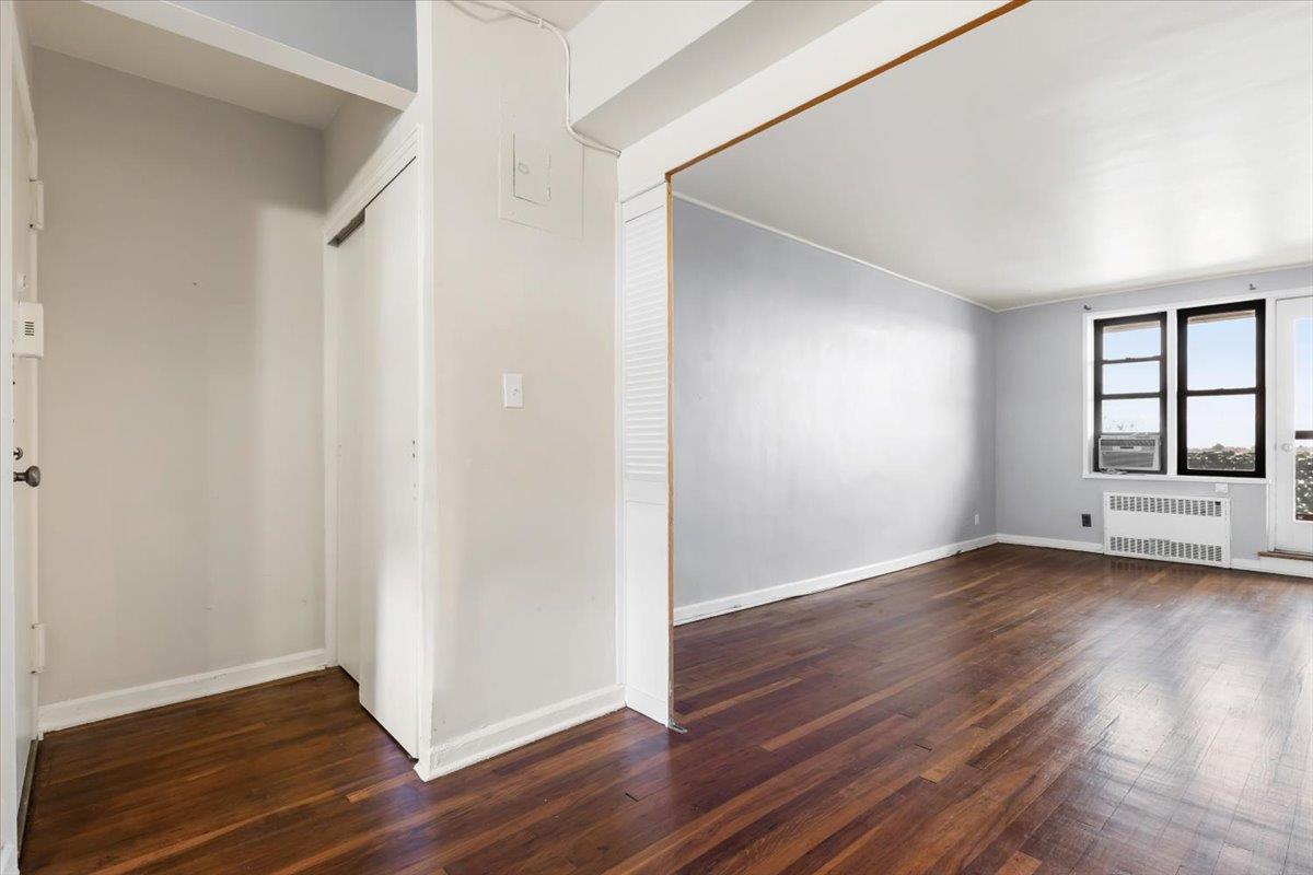 325 King Street #5C, Port Chester, New York image 2