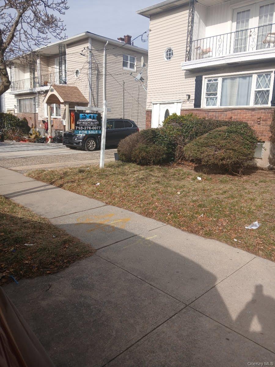 255-29 149th Road - Photo 4