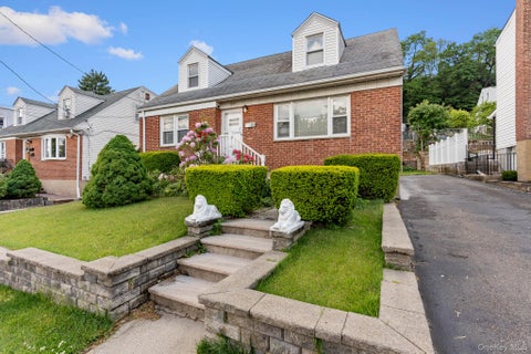 Homes For Sale - 233 Woodland Avenue<br/> Yonkers, NY 10703