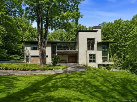 Homes For Rent - 17 Fox Run Road<br/> Pound Ridge, NY 10576