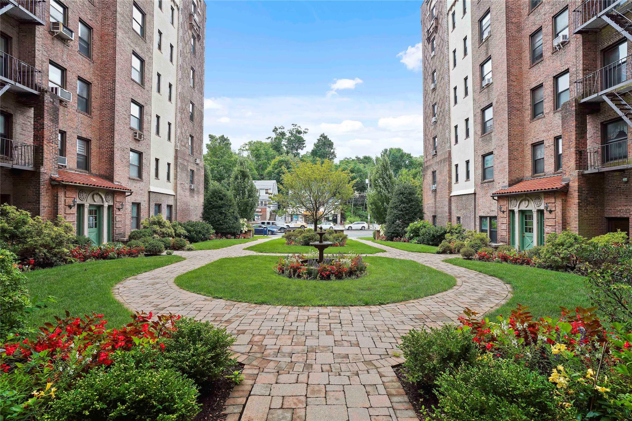 37 N Central Avenue #1E, Hartsdale, New York image 2