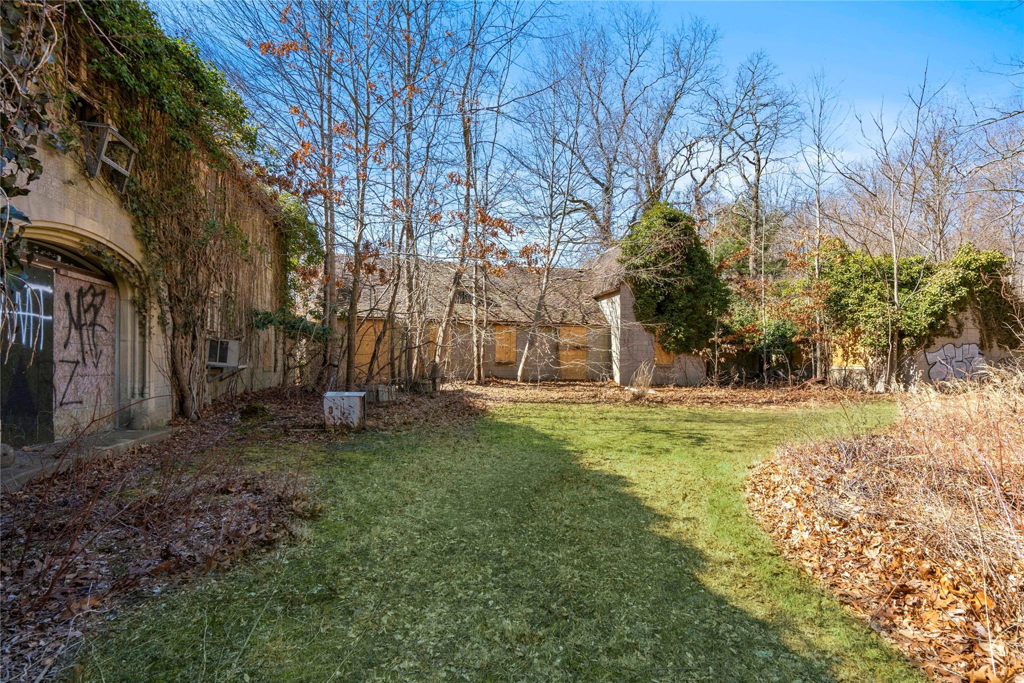 2340 A Cedar Swamp Road, Brookville, New York image 9
