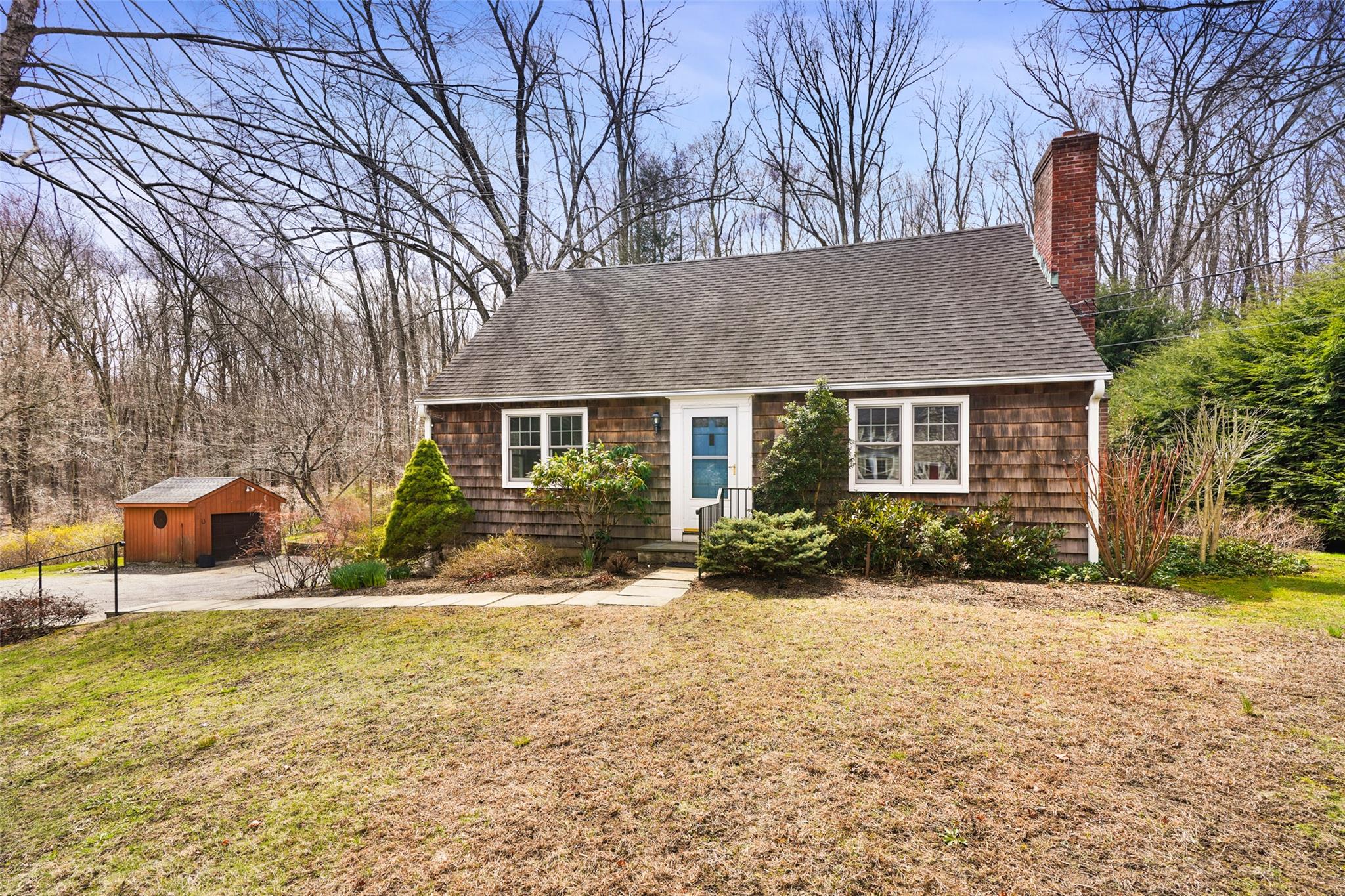 21 Vinton Avenue, Bedford, New York image 2