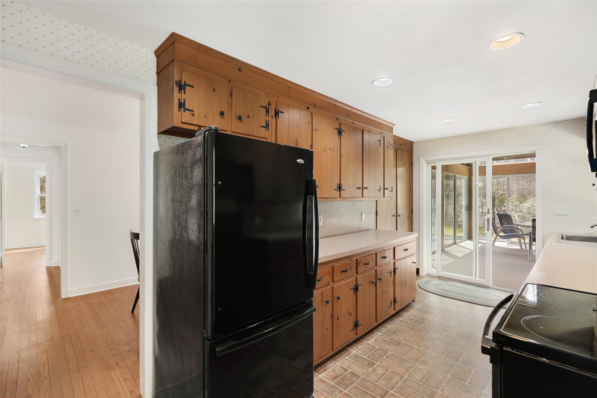 21 Vinton Avenue, Bedford, New York image 9