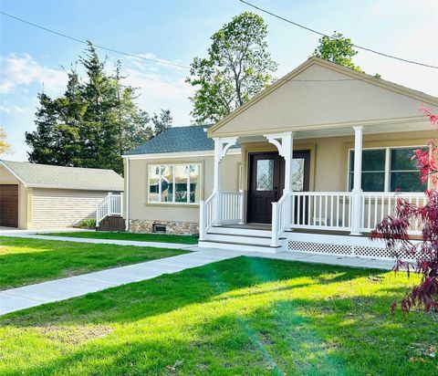 263 S 14th Street, Lindenhurst, NY 11757 - MLS#: 857267