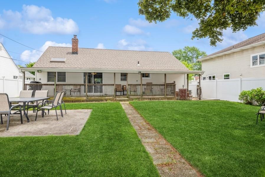 17 Chester Avenue, Massapequa, New York image 24