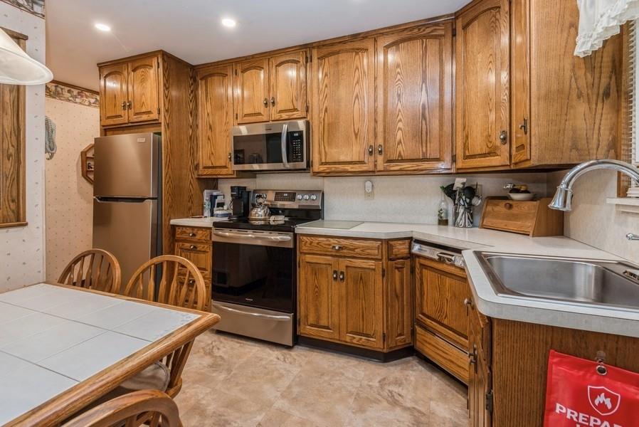 17 Chester Avenue, Massapequa, New York image 11