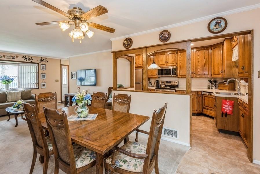17 Chester Avenue, Massapequa, New York image 15