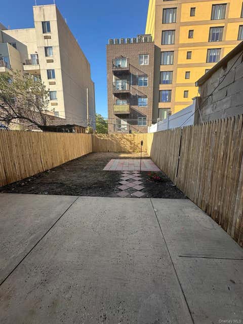 Apartment For Rent - 21 Vernon Avenue #ONE - GARDEN LEVEL<br/> Brooklyn, NY 11206