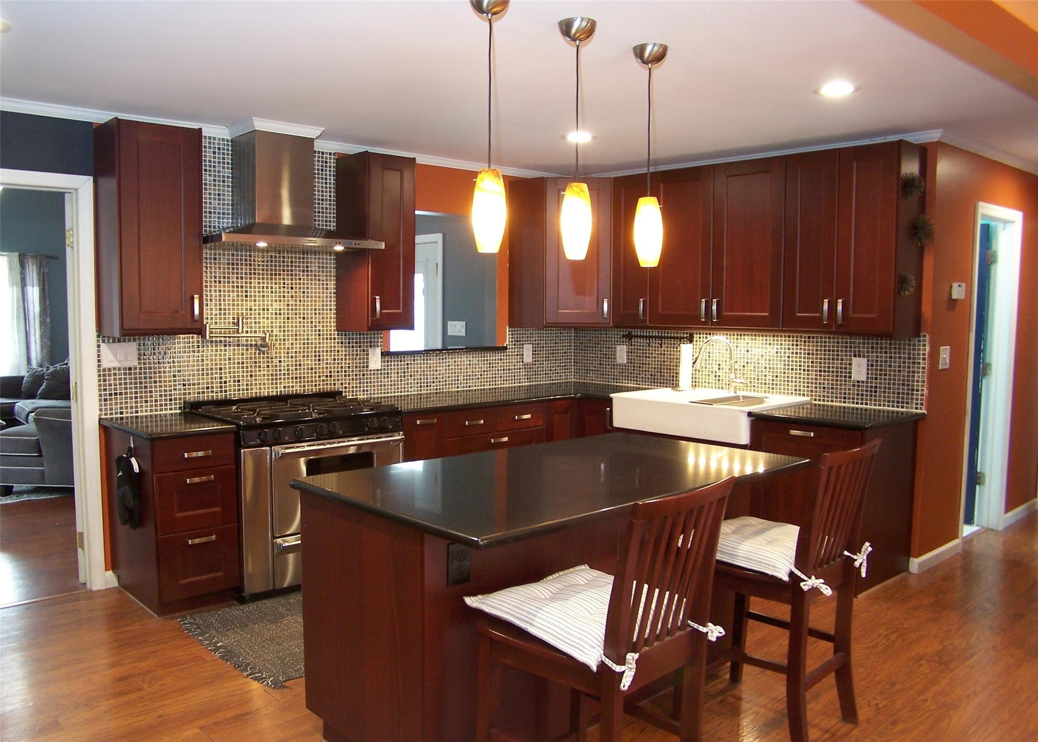 36 Robinson Street, Shoreham, New York image 5