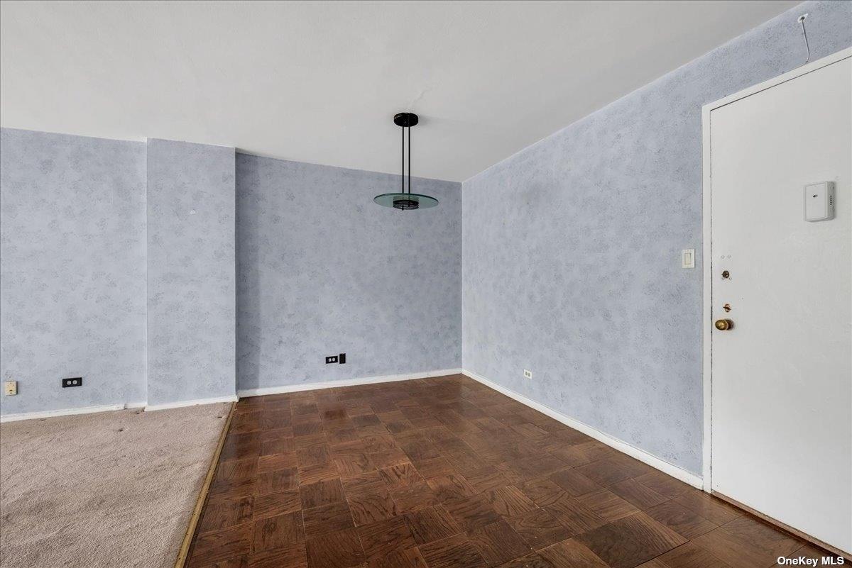 61-20 Grand Central Parkway C303