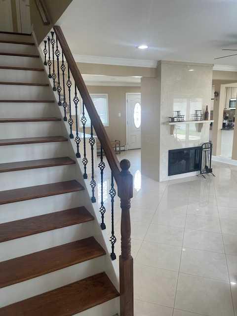 18 Prince Lane, Westbury, New York image 3
