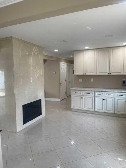 18 Prince Lane, Westbury, New York image 14