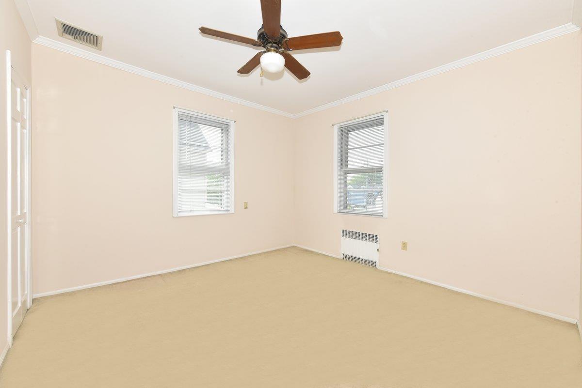 6 York Place, Williston Park, New York image 13