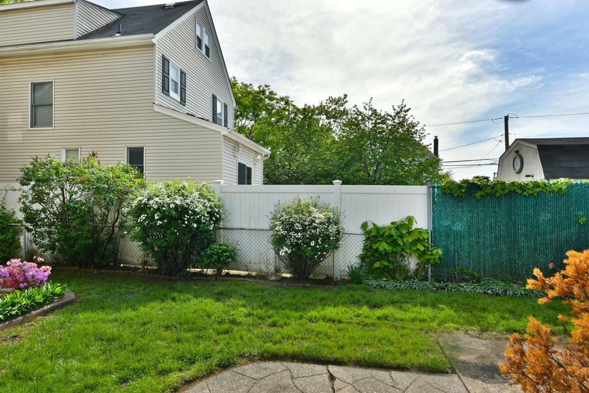 6 York Place, Williston Park, New York image 20