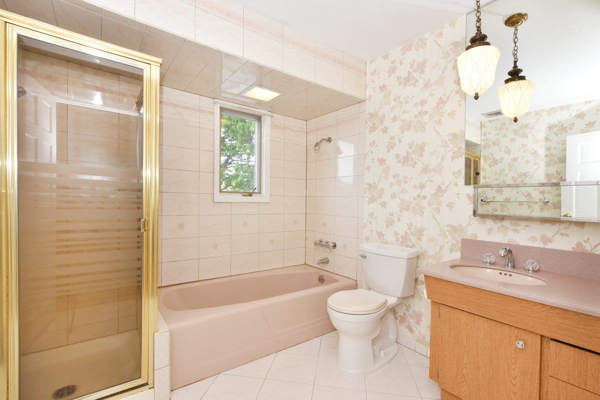 6 York Place, Williston Park, New York image 16