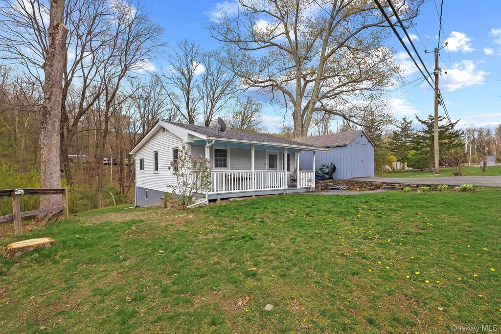 Photo of 410 Nelson Road, Monroe, NY 10925 (MLS # 980026)