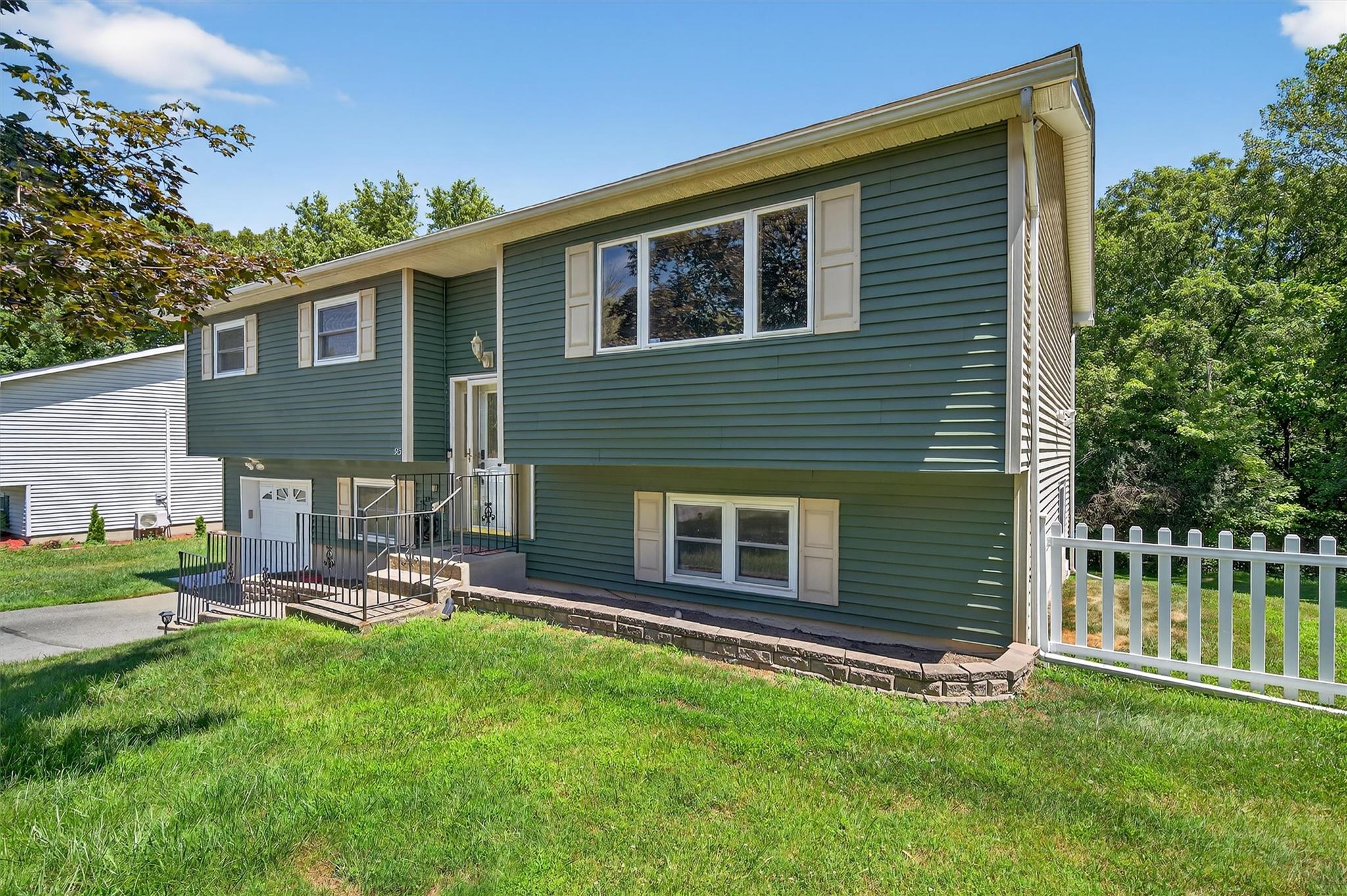 95 Rolling Meadows Road