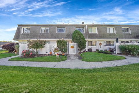 257 Storm Drive Holtsville NY 11742