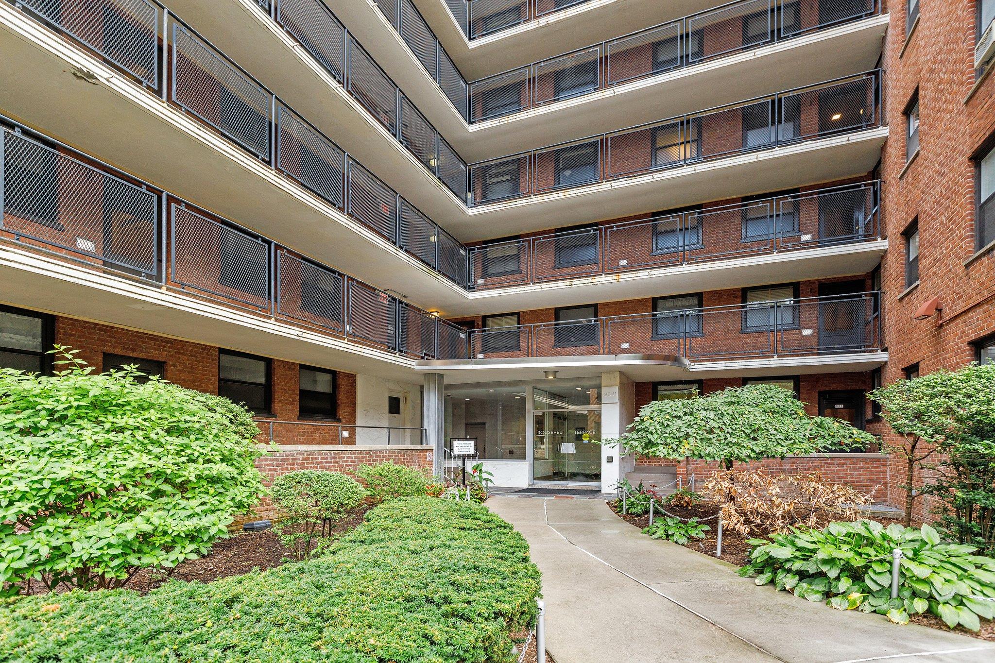 35-11 85th Street #8N, Jackson Heights, New York image 2