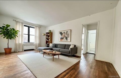 44-10 Macnish St Unit 1G, Elmhurst, NY 11373 - MLS#: 949212