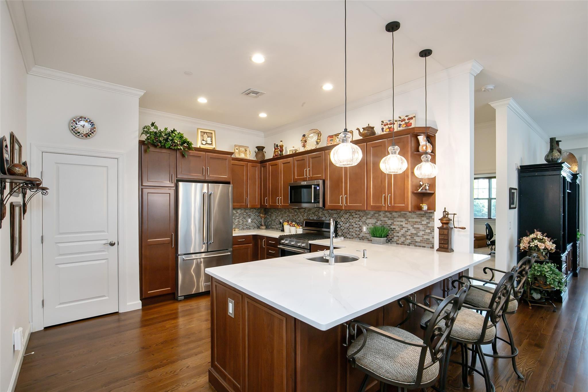 193 Summer Circle, East Northport, New York image 5