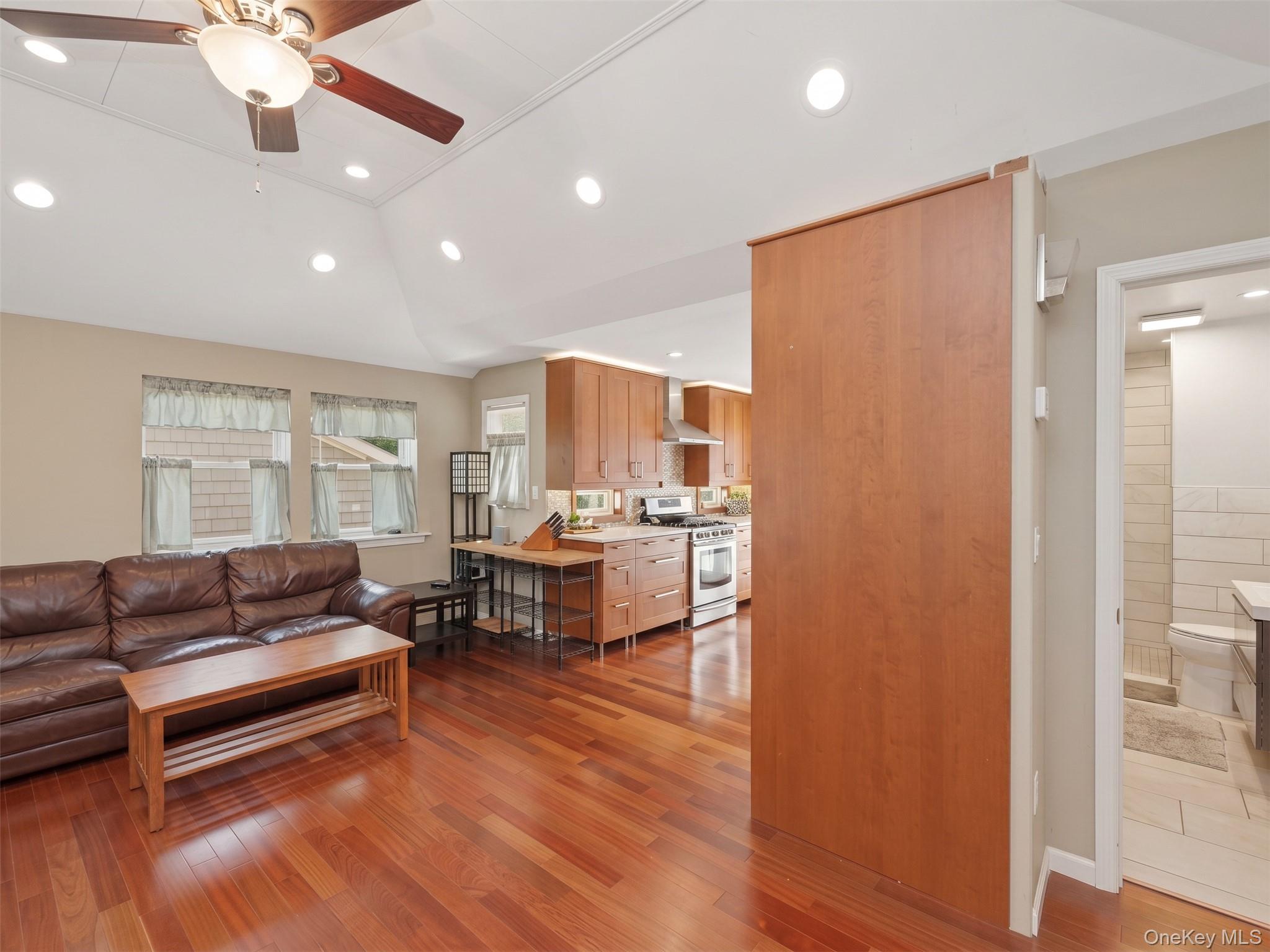 215 S 16th Street