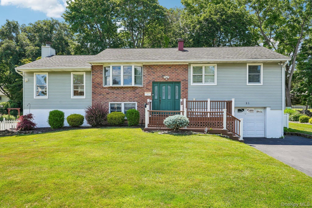 Photo of 13 Bayview Drive, Stony Point, NY 10980 (MLS # 1013661)