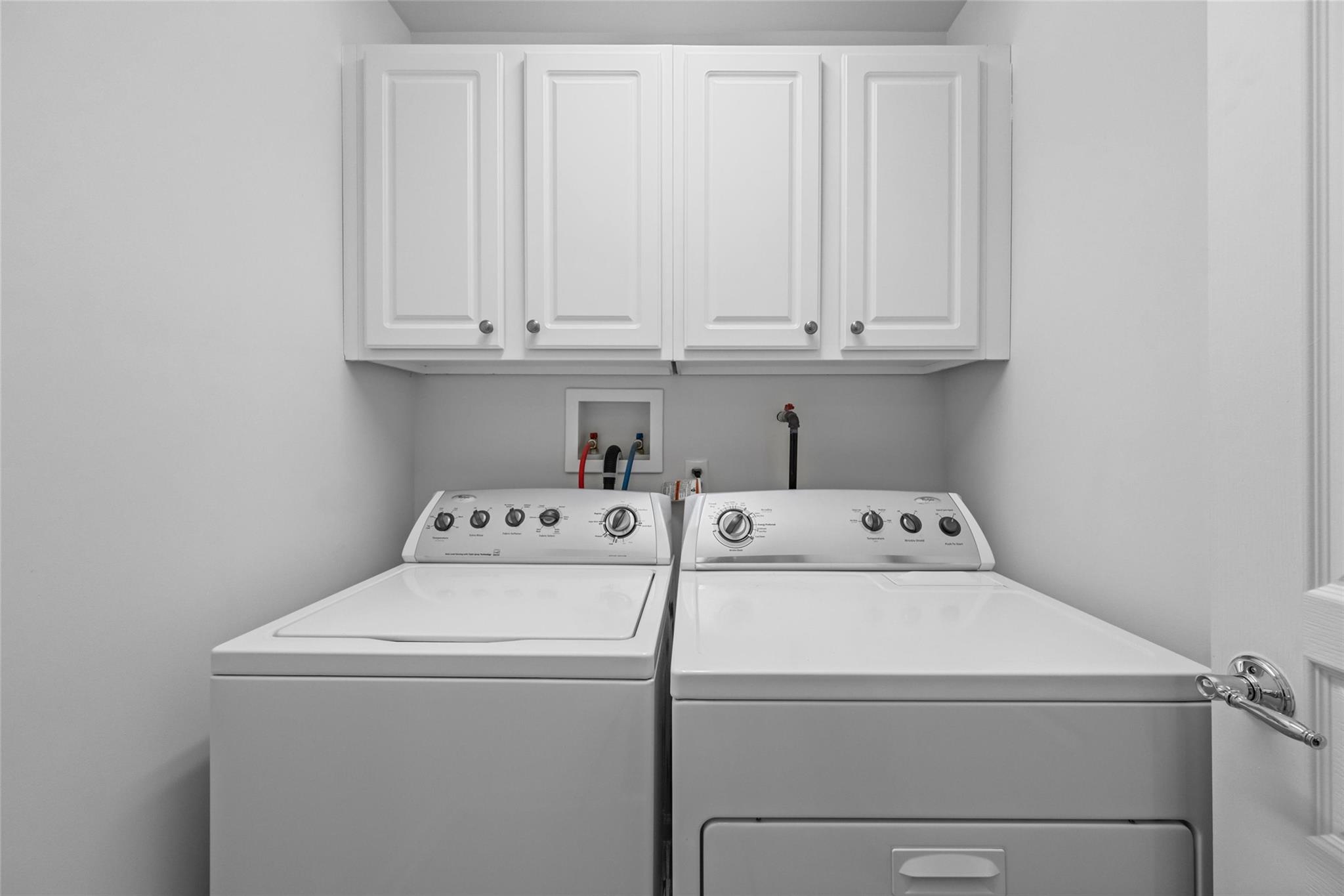 Newburgh, New York 12550, United States, 3 Bedrooms Bedrooms, ,3 BathroomsBathrooms,Residential,Pending,10501