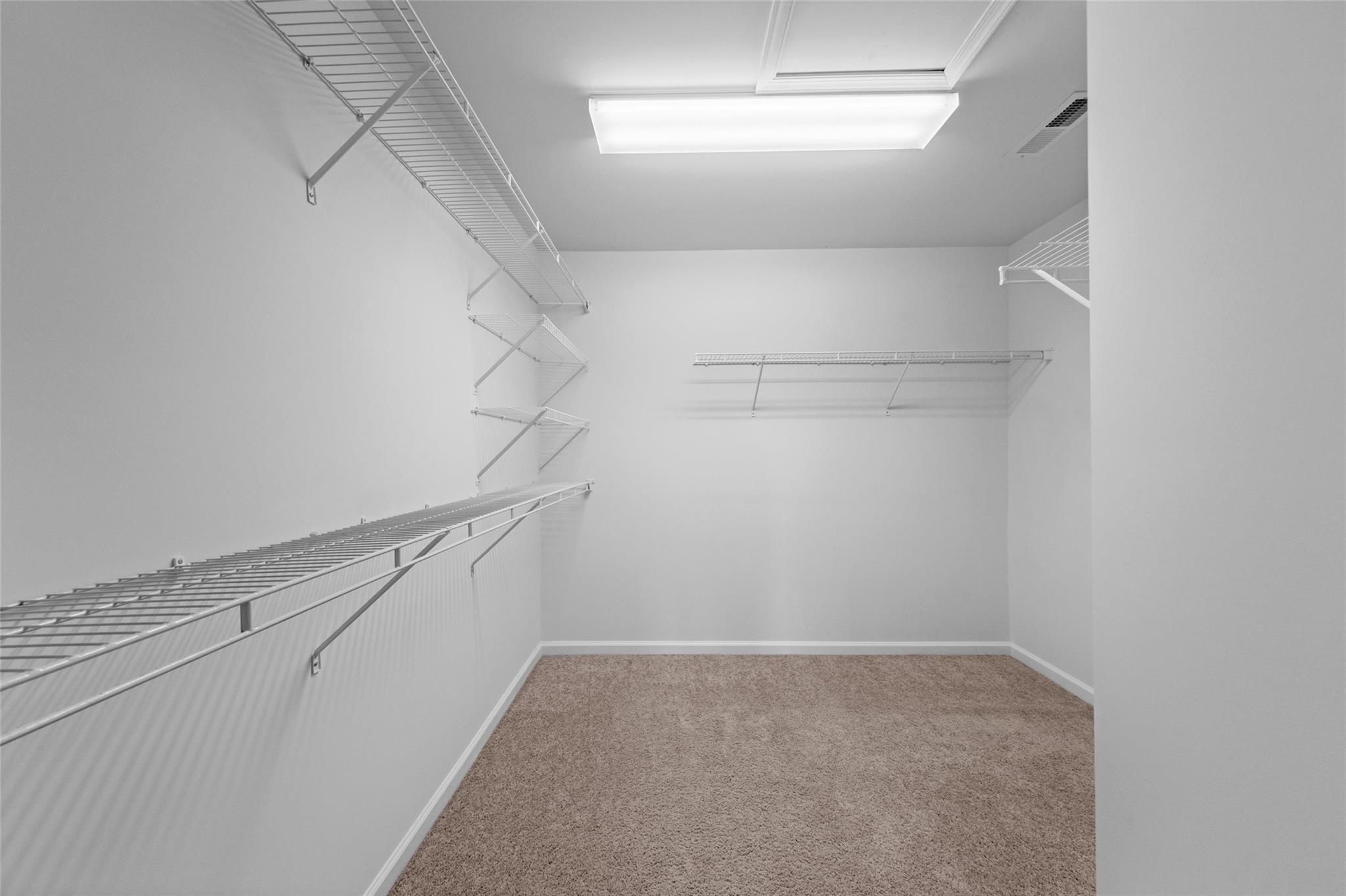 Newburgh, New York 12550, United States, 3 Bedrooms Bedrooms, ,3 BathroomsBathrooms,Residential,Pending,10501