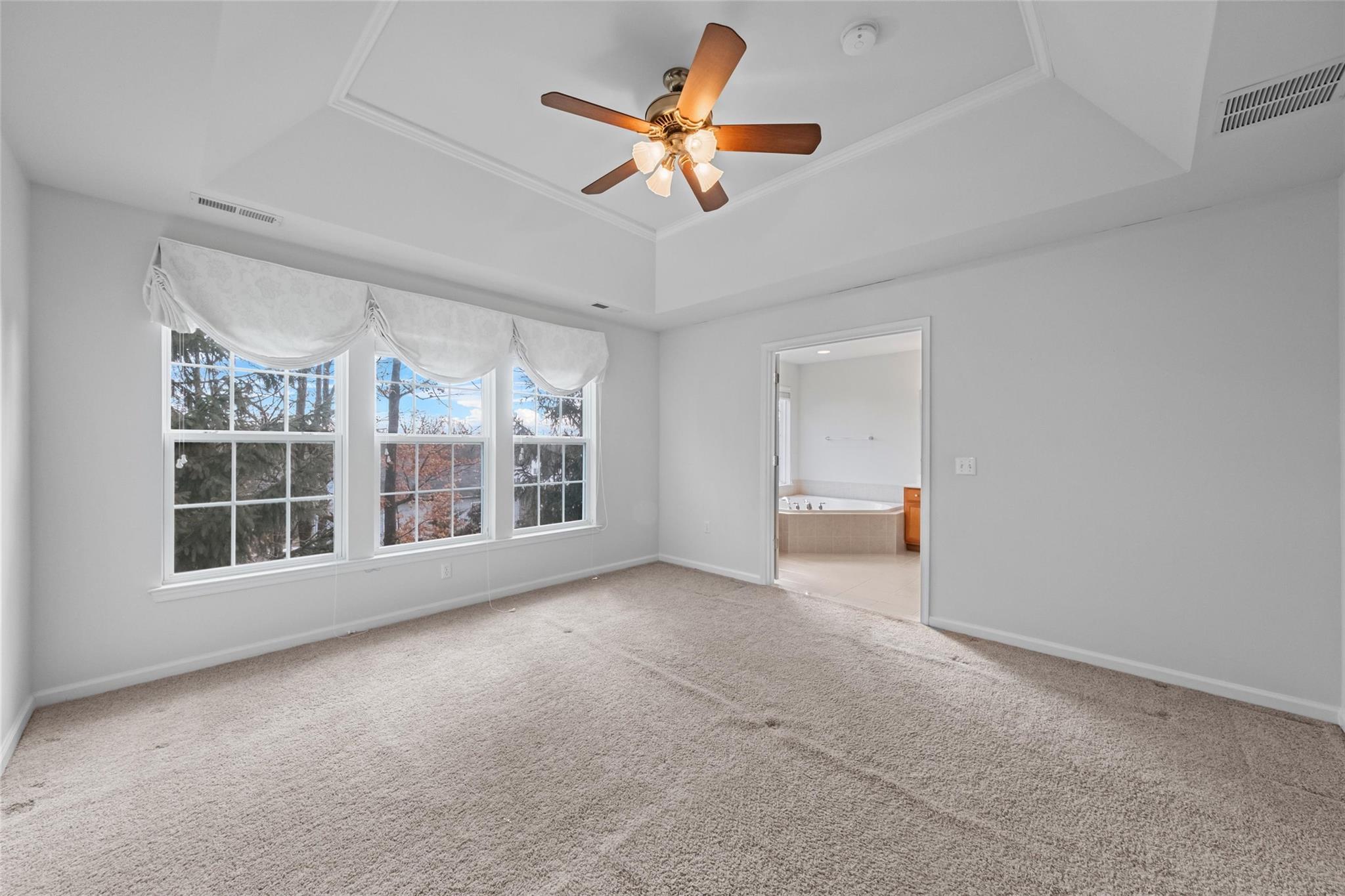 Newburgh, New York 12550, United States, 3 Bedrooms Bedrooms, ,3 BathroomsBathrooms,Residential,Pending,10501