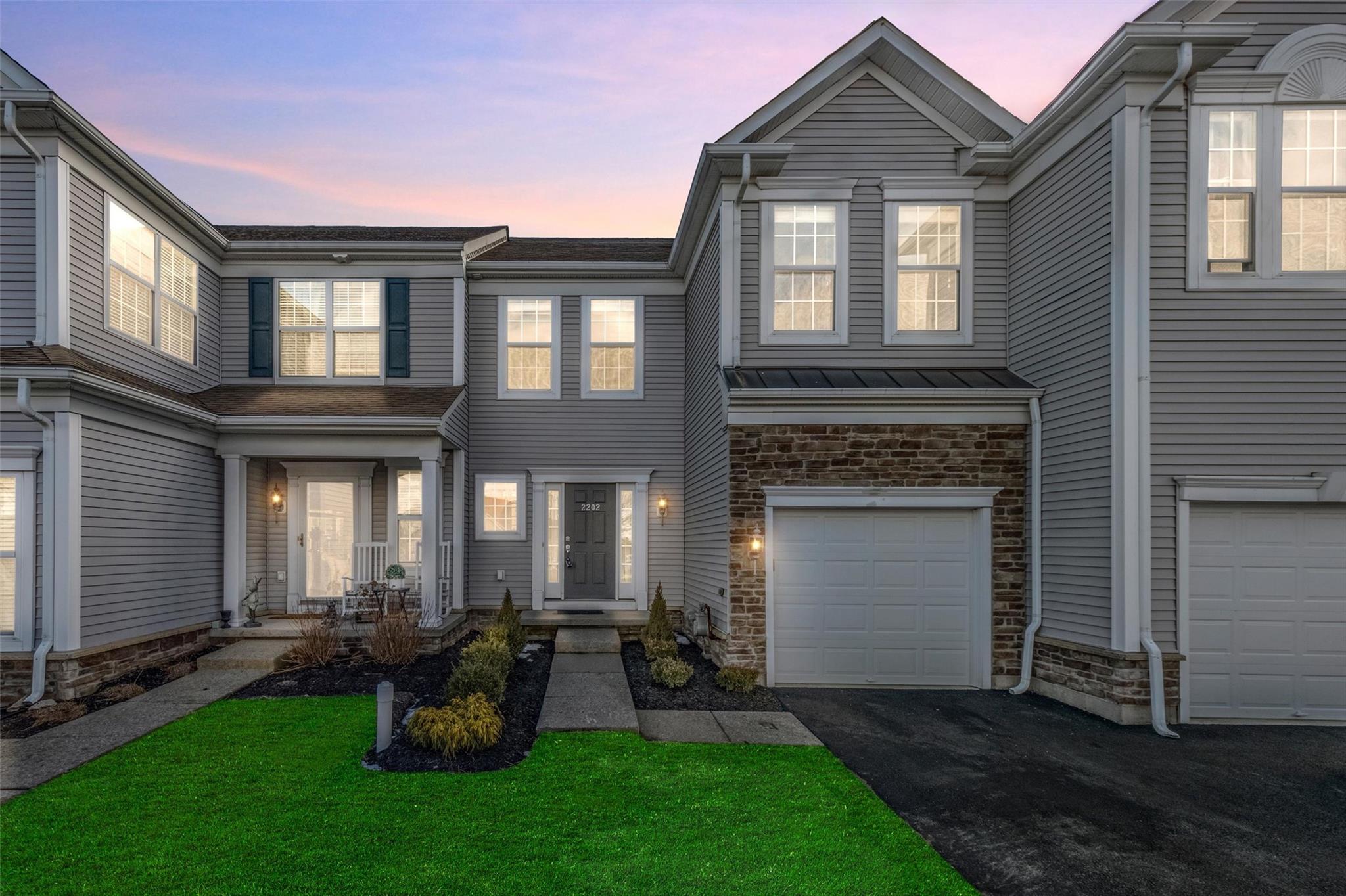 Newburgh, New York 12550, United States, 3 Bedrooms Bedrooms, ,3 BathroomsBathrooms,Residential,Pending,10501