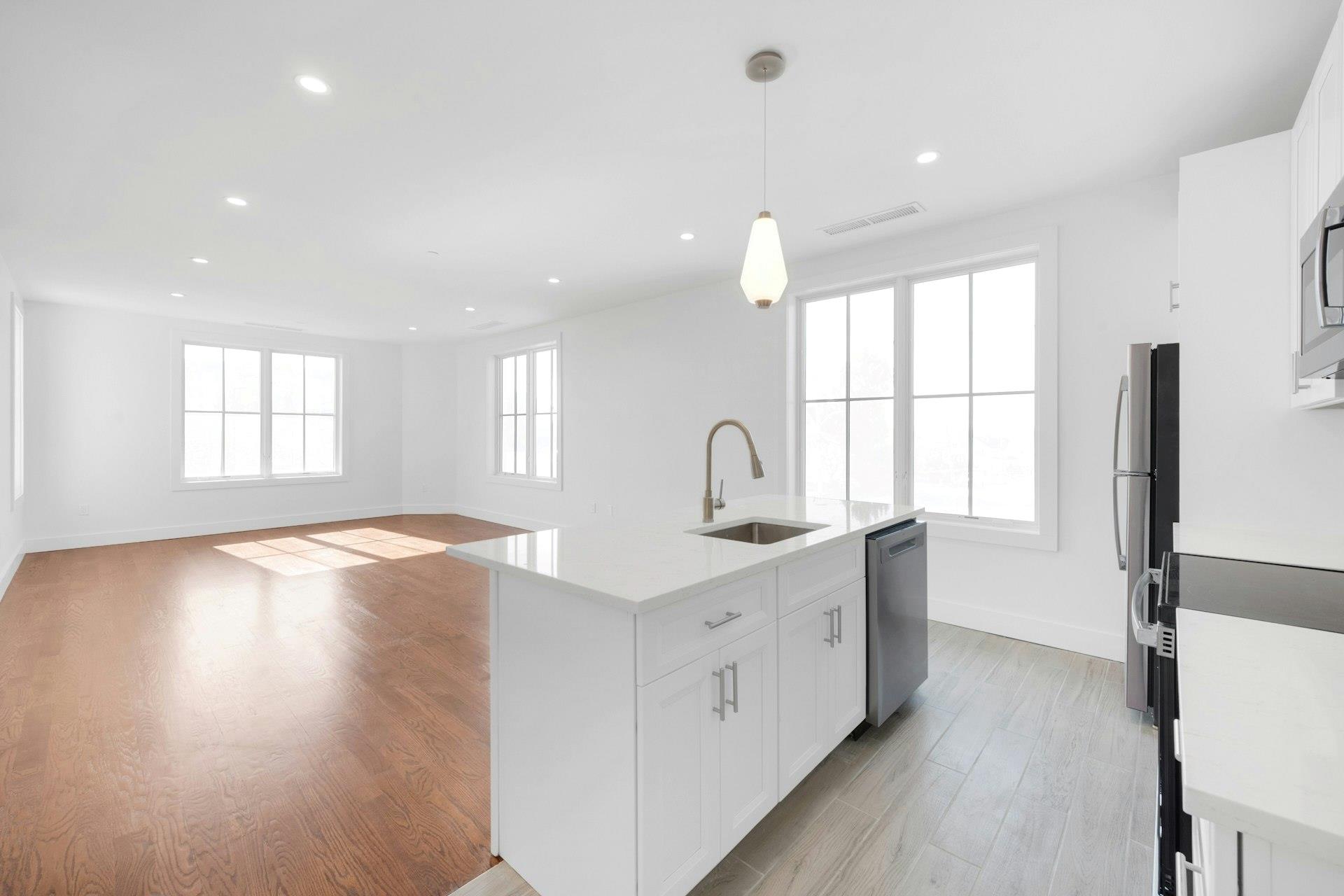 291 Main Street 2A