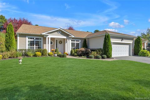 39 Hamlet Woods Drive Saint James NY 11780