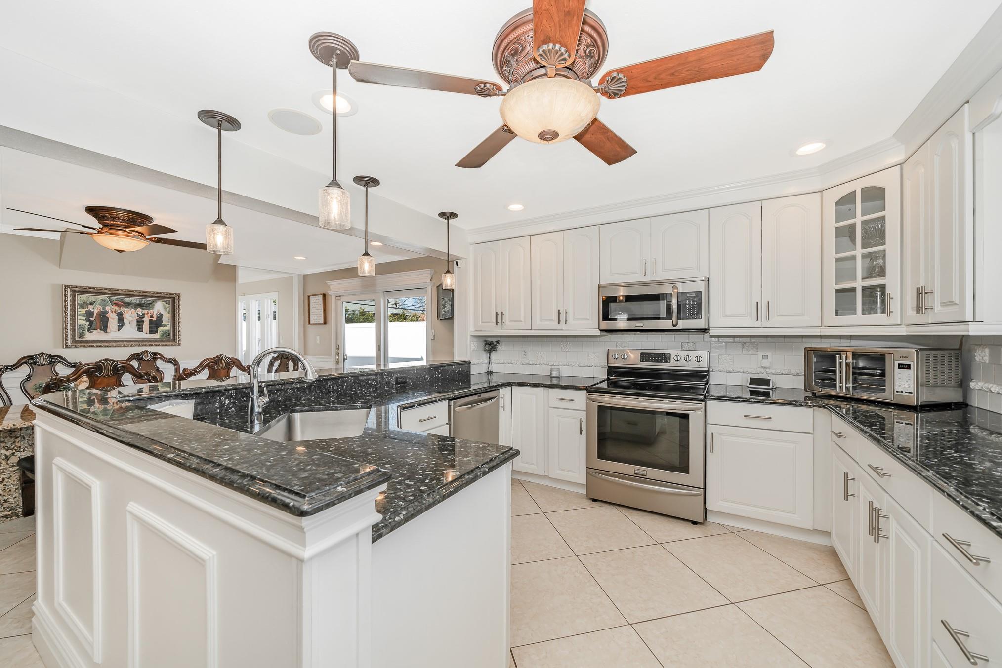 40 Roy Drive, Nesconset, New York image 6