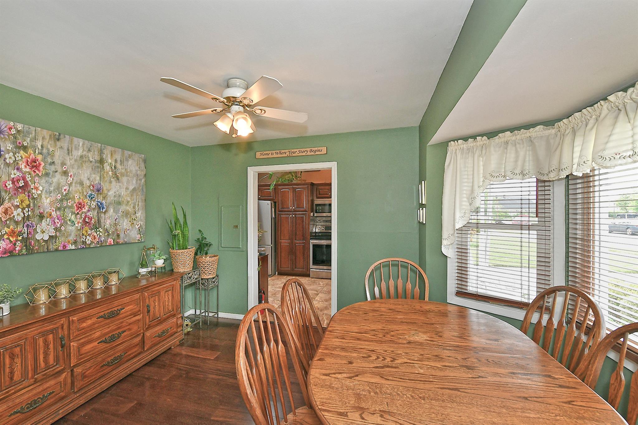 29 Andrew Lane, Levittown, New York image 12