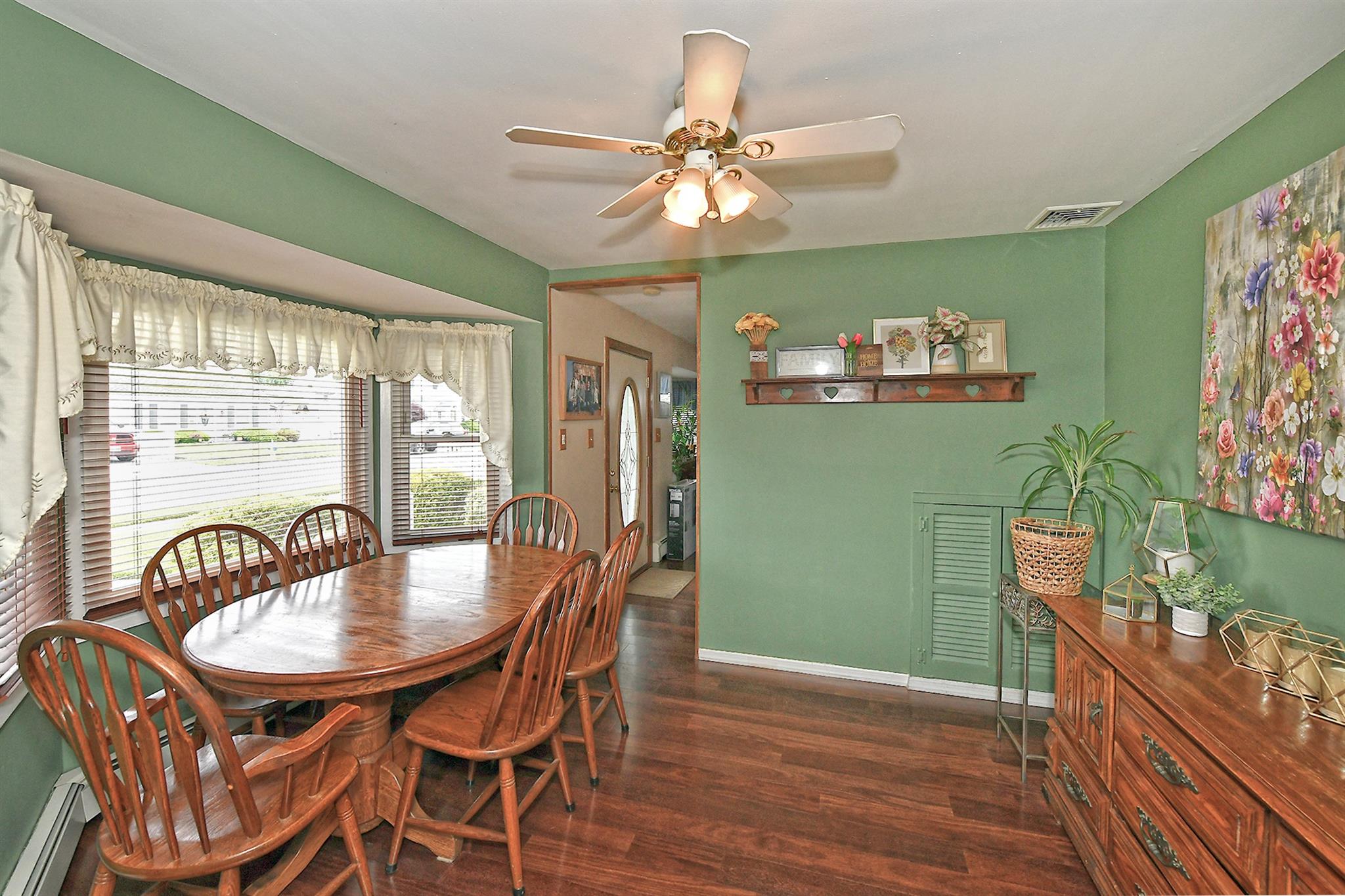 29 Andrew Lane, Levittown, New York image 13