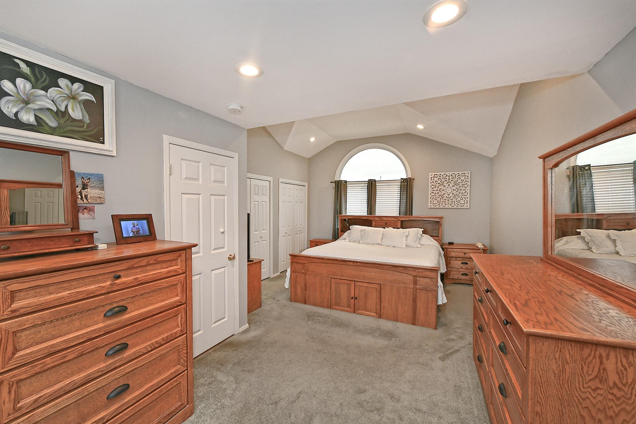 29 Andrew Lane, Levittown, New York image 18