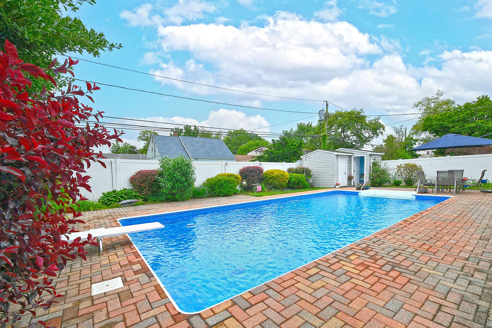 29 Andrew Lane, Levittown, New York image 32