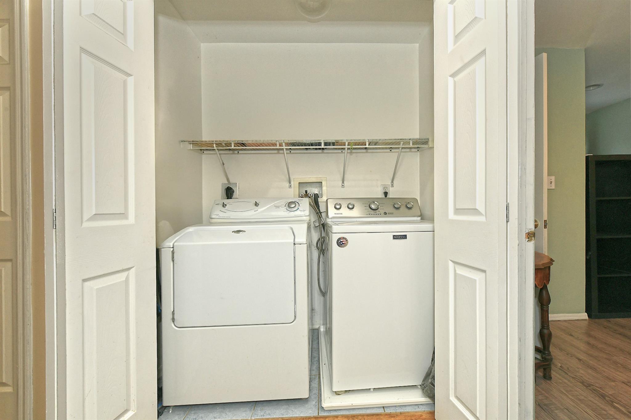 29 Andrew Lane, Levittown, New York image 25