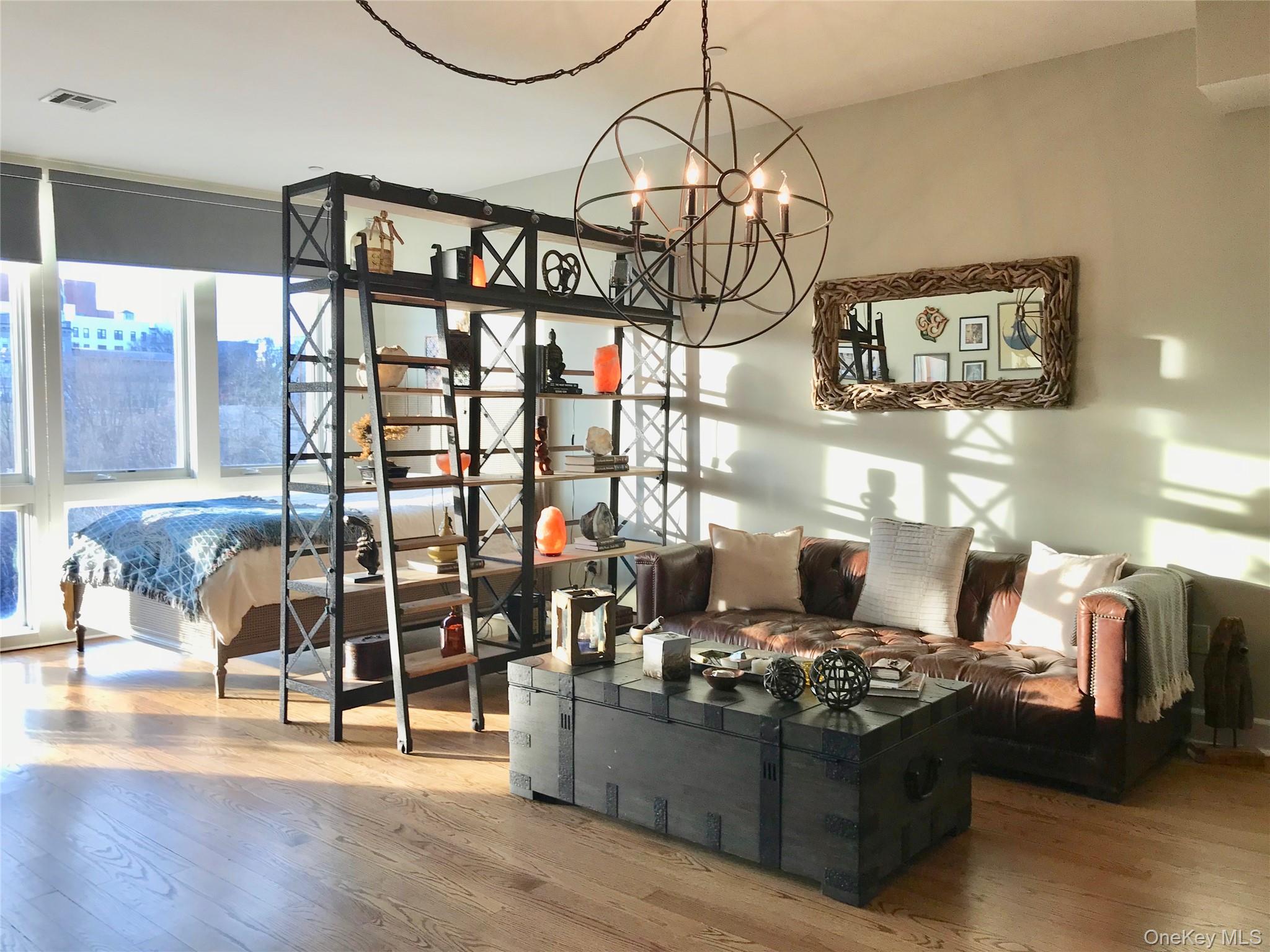 90 Bay Street Landing 2G